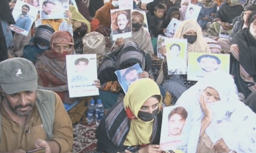 Protesters block highway near Kalat over &lsquo;abductions&rsquo;