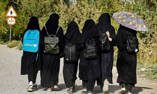 Despair grips Afghan women healthcare students facing ban Despair grips Afghan women healthcare students facing ban