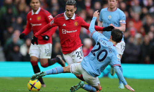 City host United in crisis derby, Newcastle need victory City host United in crisis derby, Newcastle need victory