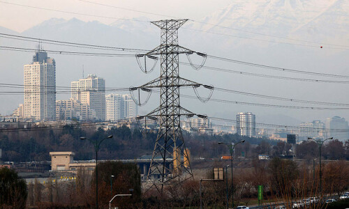 Iran shuts power plants over fuel shortages