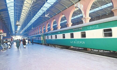 Pakistan Railways transfers seven officers in Punjab