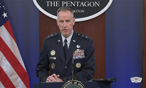 Pentagon treads cautiously after official&rsquo;s missile claims