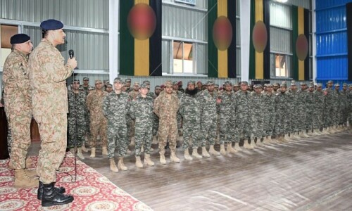 COAS Munir commends ‘unwavering resilience, steadfastness’ of armed forces in face of terrorism: ISPR COAS Munir commends ‘unwavering resilience, steadfastness’ of armed forces in face of terrorism: ISPR