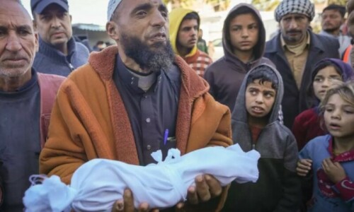 Baby freezes to death in Gaza as Israel attacks hospitals