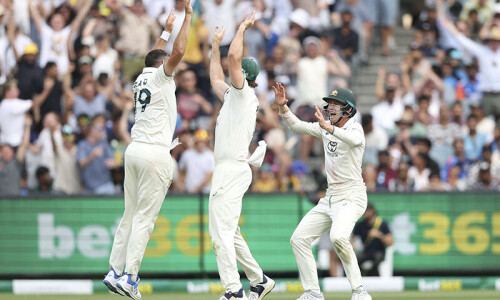 Australia win Test thriller to lead series after late India collapse Australia win Test thriller to lead series after late India collapse