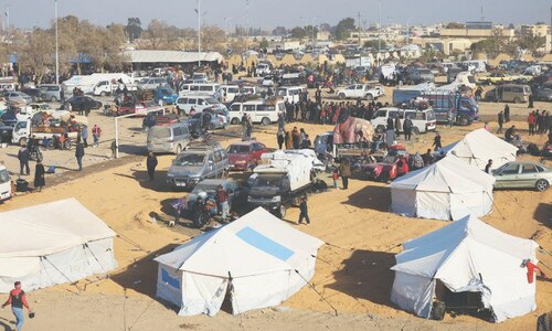 US-backed group fights Syrian army as reignited conflict spreads