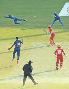 Hussain, Saad star in Champions T20 Cup Hussain, Saad star in Champions T20 Cup