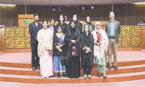 Women lawmakers call for gender-sensitive drafting of laws Women lawmakers call for gender-sensitive drafting of laws