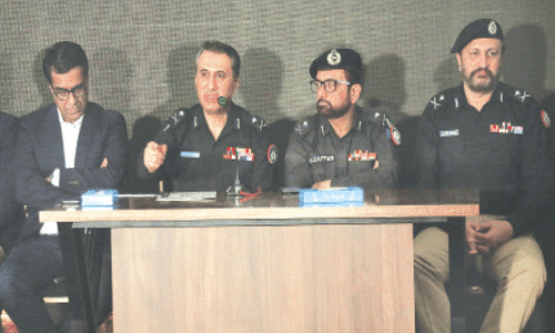 Vehicles to be confiscated over violations, Sindh police chief warns Vehicles to be confiscated over violations, Sindh police chief warns