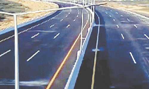 Murad orders completion of Malir Expressway&rsquo;s first phase by 30th