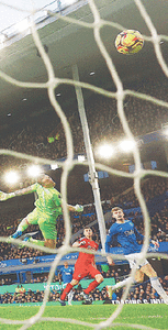 City find winning formula as Forest go second in Premier League