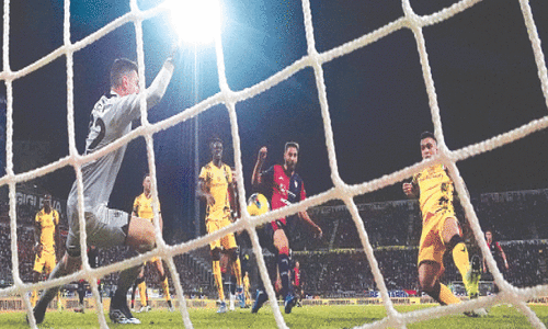Atalanta snatch late draw at Lazio to hold Serie A lead