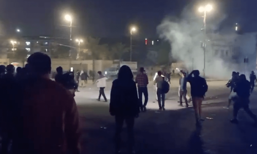 At least 11 injured in clashes as Karachi police attempt to disperse protests against Parachinar killings At least 11 injured in clashes as Karachi police attempt to disperse protests against Parachinar killings