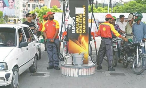 Petrol, diesel jump; LPG becomes cheaper Petrol, diesel jump; LPG becomes cheaper