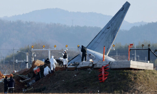 South Korea says will send Jeju Air crash black box to US South Korea says will send Jeju Air crash black box to US