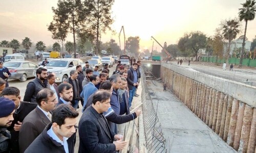 Mohsin Naqvi visits Islamabad&rsquo;s Serena interchange site