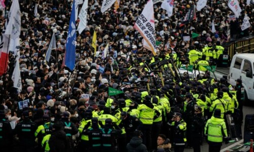 South Korea investigators ask acting president to clear way for Yoon’s arrest South Korea investigators ask acting president to clear way for Yoon’s arrest
