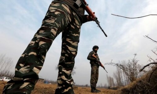 Indian Maoist roadside bomb kills nine troops Indian Maoist roadside bomb kills nine troops
