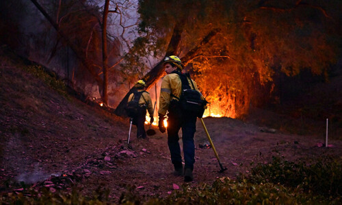 Firefighters race to beat LA blazes as winds grow and death toll hits 16 Firefighters race to beat LA blazes as winds grow and death toll hits 16