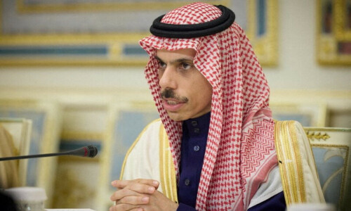 Riyadh calls for sanctions relief as Syria talks conclude