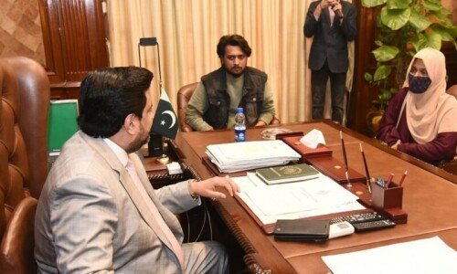 Governor assures boy’s recovery soon as Karachi police investigate kidnapping of three children Governor assures boy’s recovery soon as Karachi police investigate kidnapping of three children