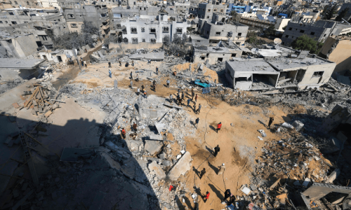 1,000 Palestinians, 33 Israelis to be freed in first phase 1,000 Palestinians, 33 Israelis to be freed in first phase