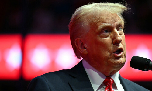 Trump vows to end &lsquo;American decline&rsquo; at inauguration eve rally