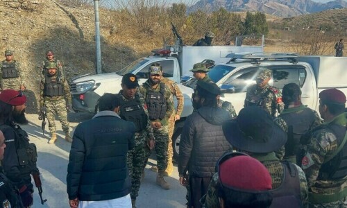 Miscreants’ hideouts targeted in Kurram operation Miscreants’ hideouts targeted in Kurram operation
