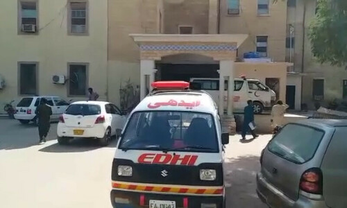 1 dead, 11 injured in traffic accident near Nooriabad: police 1 dead, 11 injured in traffic accident near Nooriabad: police