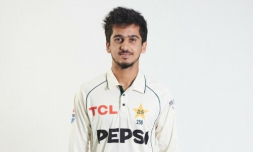 Can&rsquo;t risk Saim&rsquo;s career for Champions Trophy: Mohsin Naqvi