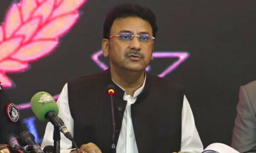 Home minister says Chinese nationals approaching SHC on police harassment &lsquo;against protocol&rsquo;