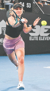 Kasatkina, Badosa roll into Adelaide second round