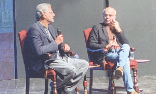 Why is Pakistan in a political crisis?