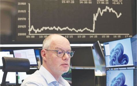 Stocks rise, bitcoin hits record as Trump returns