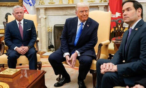 Trump meets Jordan&rsquo;s king, repeats Gaza takeover plan