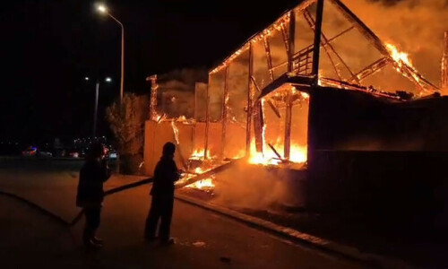 Restaurant fire in Karachi’s Do Darya put out: Rescue 1122 Restaurant fire in Karachi’s Do Darya put out: Rescue 1122