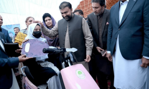 CM launches pink scooty, electric bikes scheme in Quetta