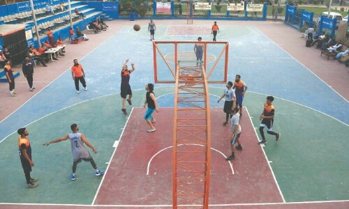 Karachi basketball at crossroads as rival factions clash Karachi basketball at crossroads as rival factions clash
