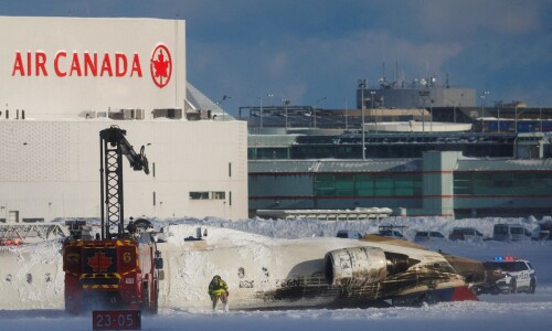 Plane crashes on landing at Toronto airport, injuring 8