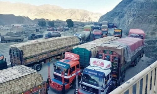 600 trucks stuck at Pak-Iran border