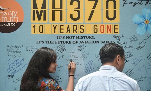Search for MH370 resumes 11 years after crash