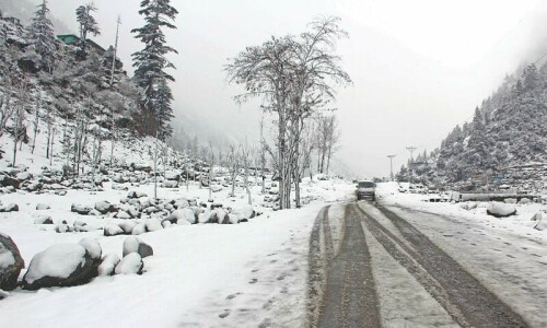 Two killed as rain, snowfall lash Khyber Pakhtunkhwa