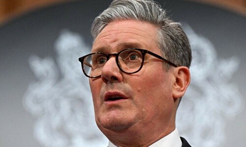 Britain boosts defence spending on eve of Starmer&rsquo;s visit to US