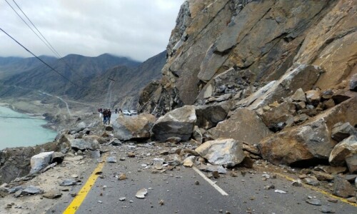 Karakoram Highway blocked at several points due to landsliding from heavy rains