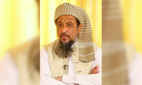 JUI-S leader Maulana Hamidul Haq among 4 dead in Nowshera madressah suicide blast; several injured JUI-S leader Maulana Hamidul Haq among 4 dead in Nowshera madressah suicide blast; several injured