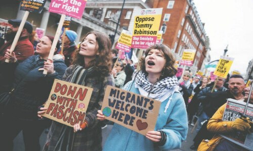 Jailed far-right activist sparks rival rallies in London
