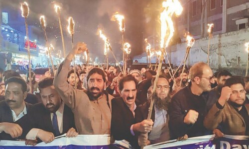 PM urges global action on Kashmir issue