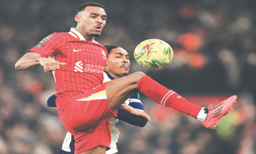 Liverpool thrash Spurs to reach League Cup final