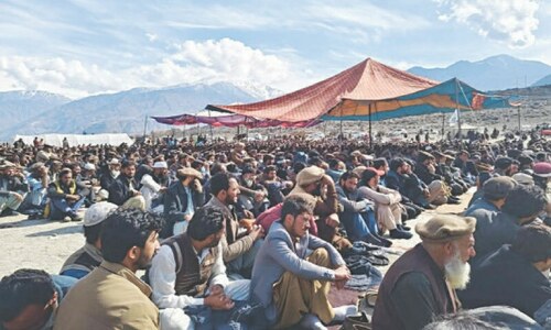 Citizens affected by Diamer Dam vow to continue sit-in at Chilas