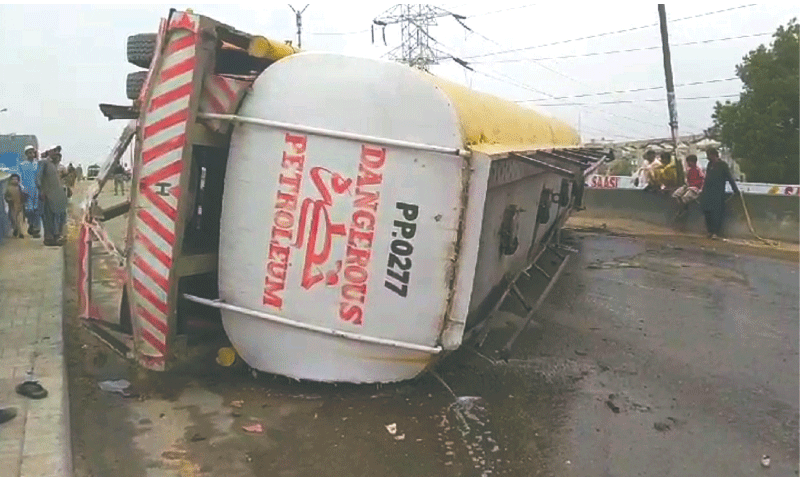 Surge in Karachi fatal accidents attributed to corruption, lax enforcement of laws Surge in Karachi fatal accidents attributed to corruption, lax enforcement of laws